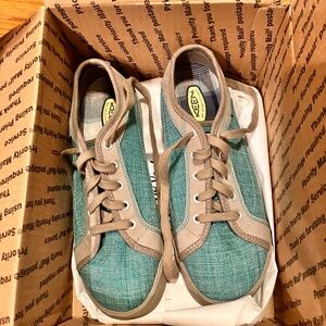 Reposhing these KEEN Sneakers Women' 6 Arcata Teal Low Top Lace up Shoes